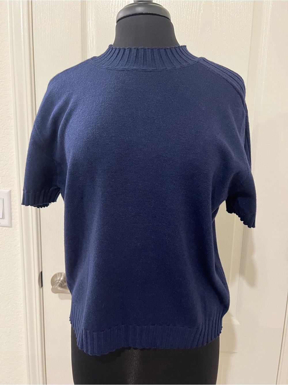 Mock Neck Short Sleeve Knitted Top in Navy Blue